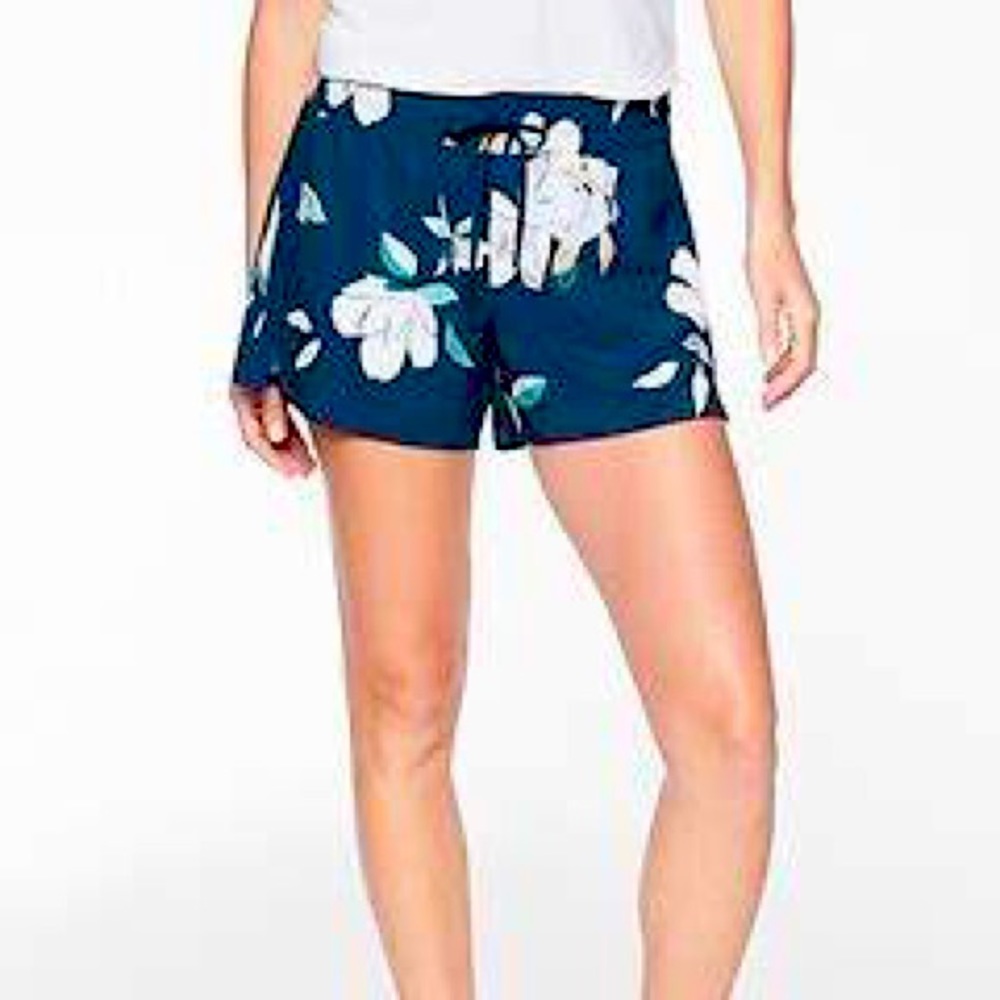 Athleta Printed Baja Shorts